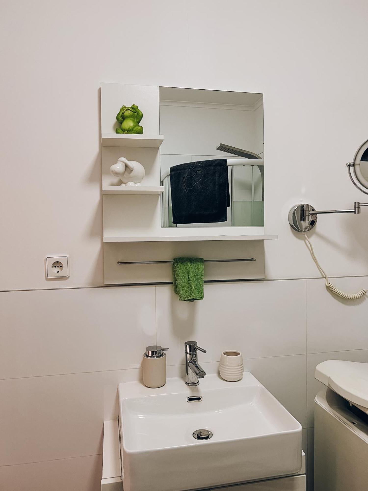 Neuwertiges Apartment Mit Kostenlose Privatparkplatz Auch Fuer Transporter Geeignet R1 Freiberg am Neckar Dış mekan fotoğraf